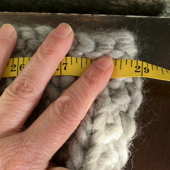 Merino Wool Chunky Shawl - Picture 5 of 8